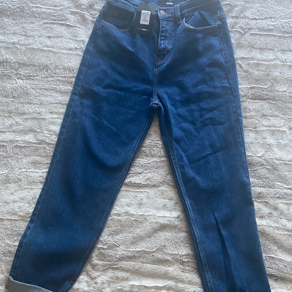 Fashion nova “I got it from my mama” mom jeans - Picture 2 of 4